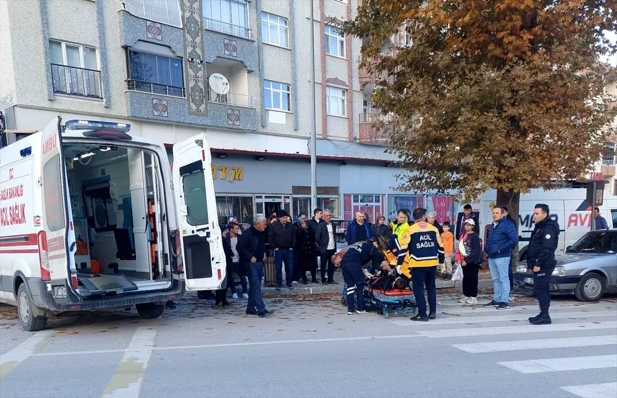 Minibüs Çocuğa Çarptı, Yaralandı